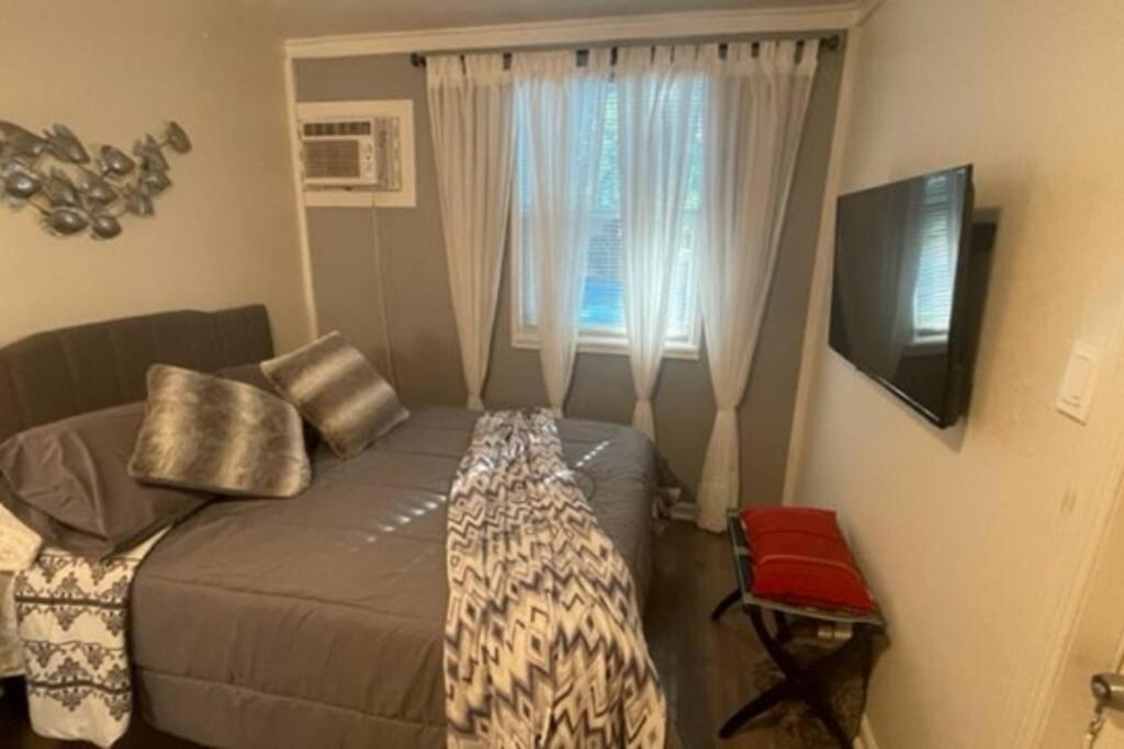 Lovely Studio Apartment With Kitchenette. Tampa Zewnętrze zdjęcie