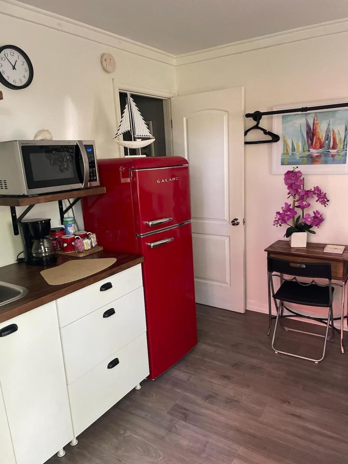 Lovely Studio Apartment With Kitchenette. Tampa Zewnętrze zdjęcie